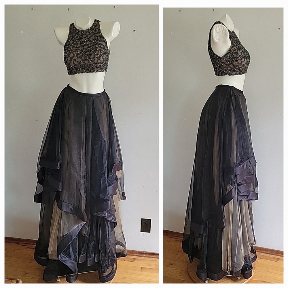 Terani Couture Gown 2 Black Two Piece Beaded High Neck Crop Top Organza Skirt